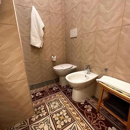 Dimora In Centro לינה וארוחת בוקר
