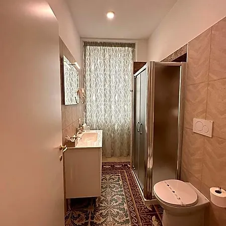 Bed and Breakfast Dimora In Centro 3*