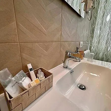 Bed and Breakfast Dimora In Centro 3*